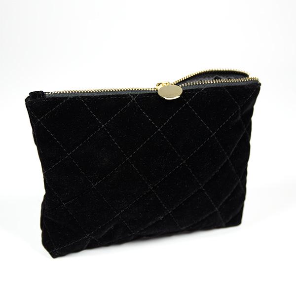 Black Quilted Velvet Pouch 21×2x15cm 25p