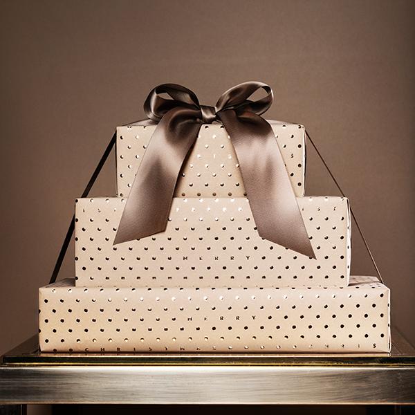 Julepapir 6464 Light Brown X-Mas Dots 55 cm x 100 m