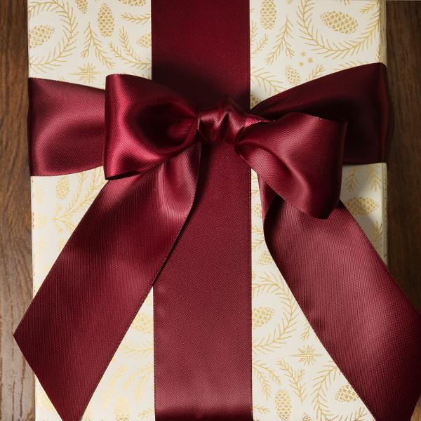 Julepapir 6479 Cream Pinecone Greetings 55 cm x 100 m