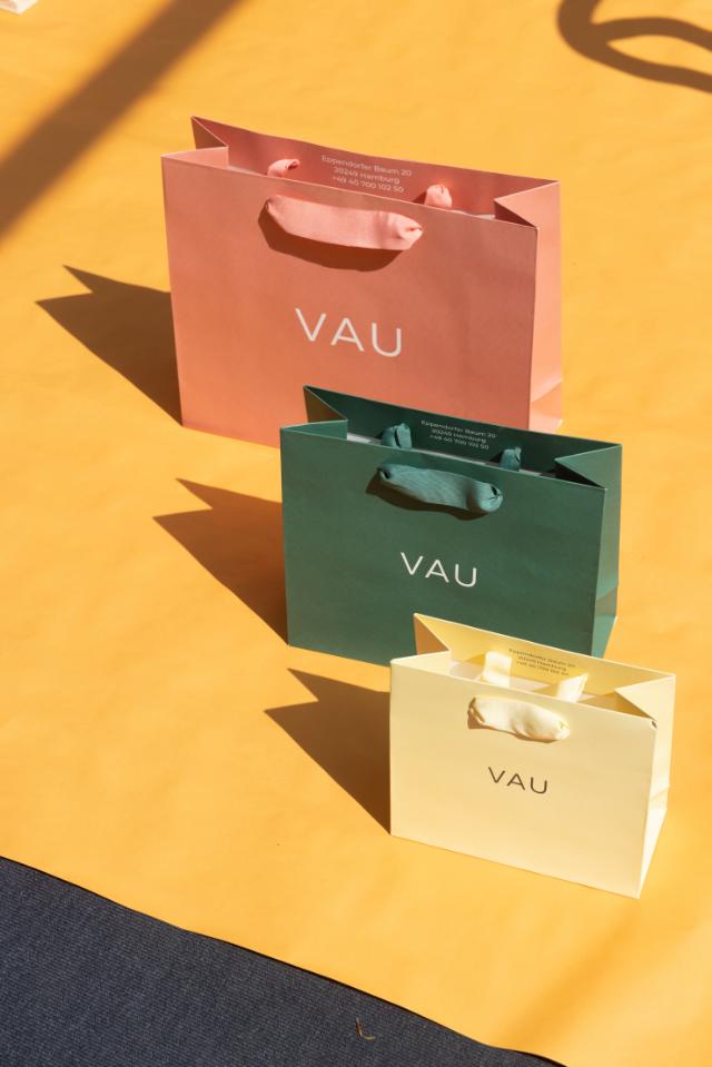 Luxury Bags - Embacollage - Vau